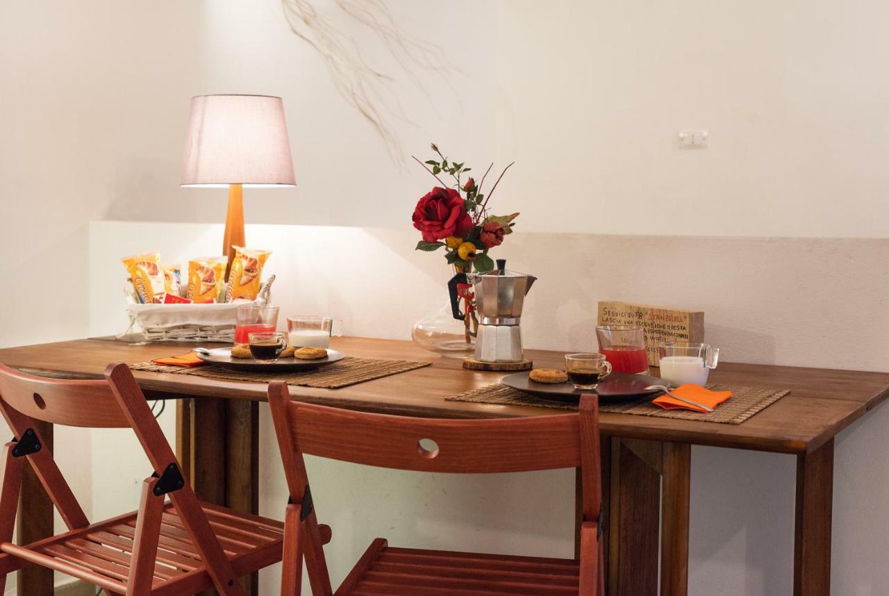Stanzulell Apartment Наполи Екстериор снимка